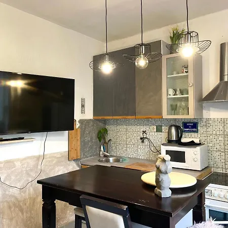 Apartment Nomi Dream Box