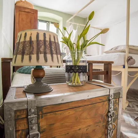 Nomi Dream Box Apartment